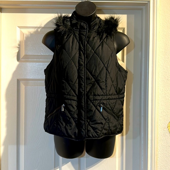 Laura Scott Jackets & Blazers - Laura Scott vest with hood, size XL